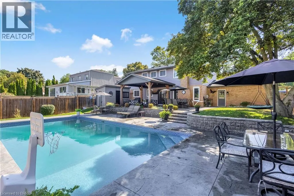 15 CANDLEWOOD Drive