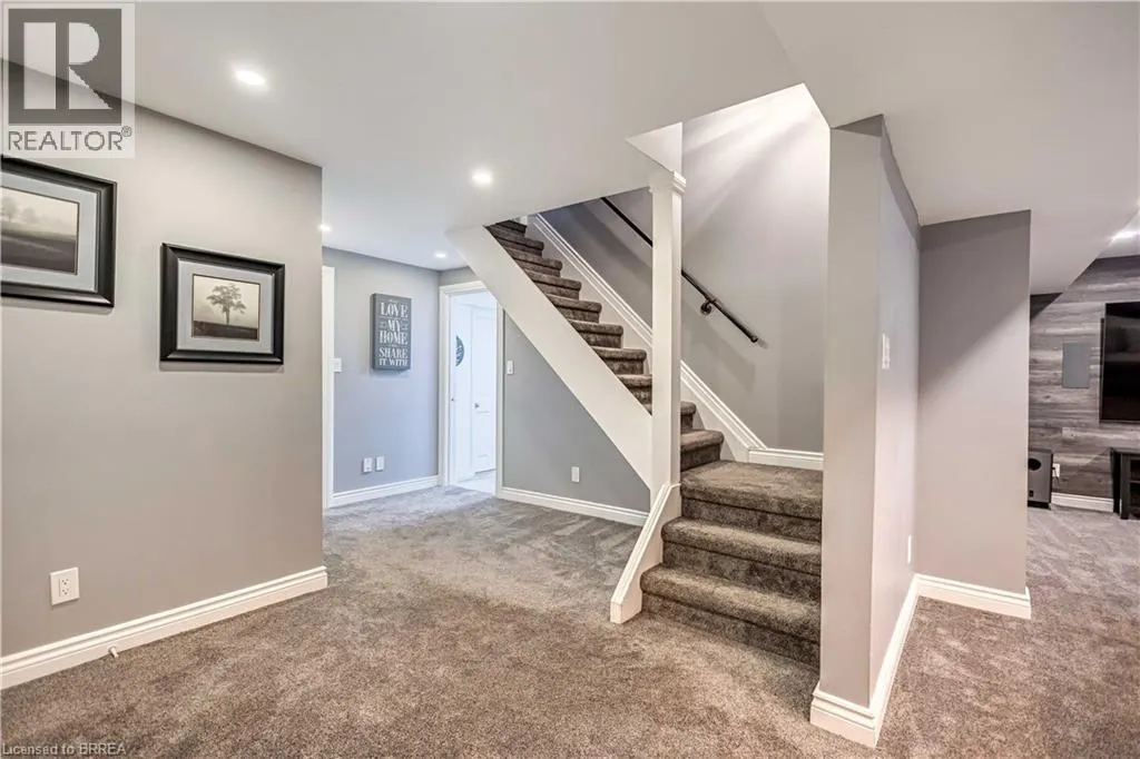 15 CANDLEWOOD Drive