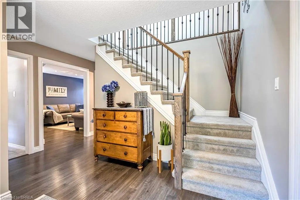15 CANDLEWOOD Drive