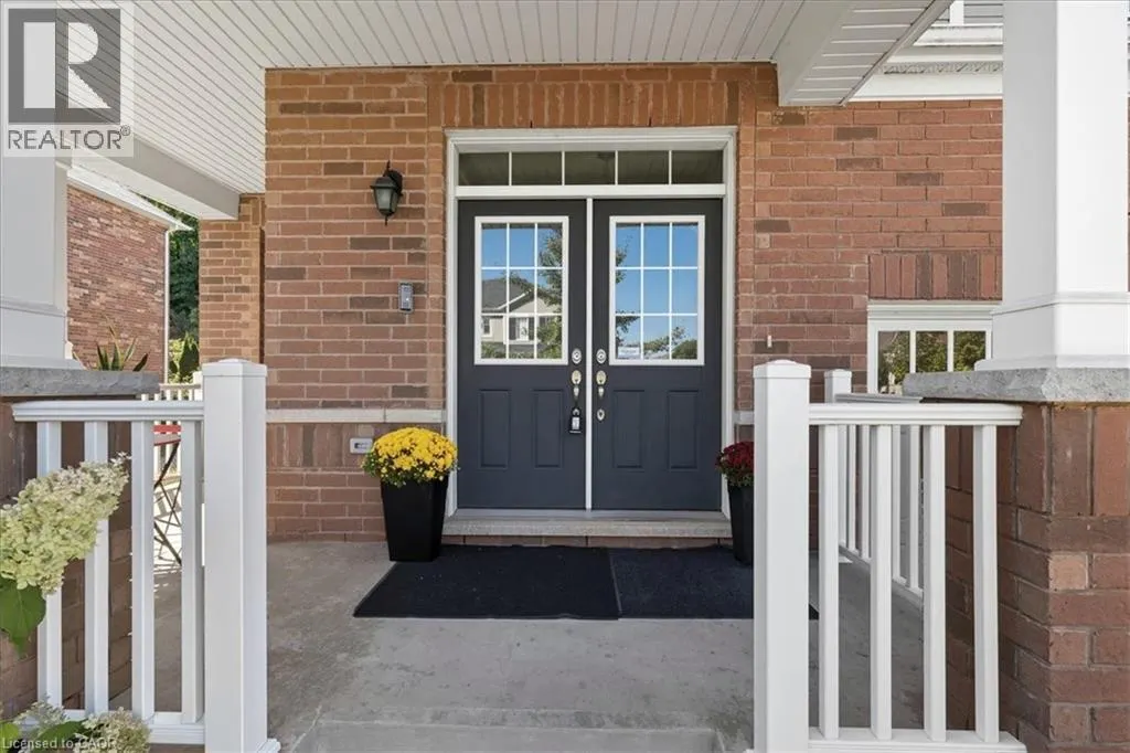 304 FALLING GREEN Crescent