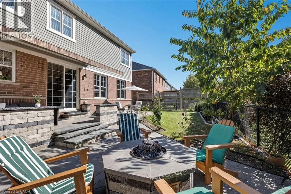 304 FALLING GREEN Crescent