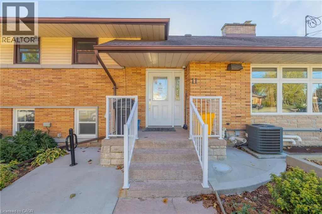 11 BELMONT Avenue W