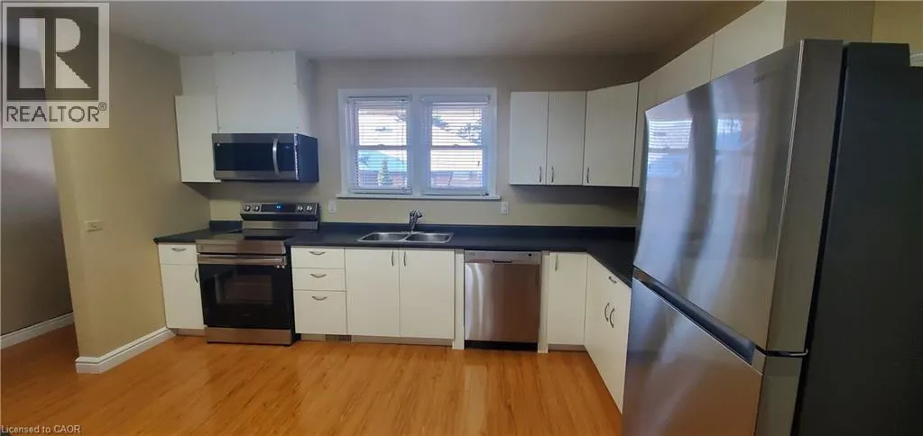 11 BELMONT Avenue W