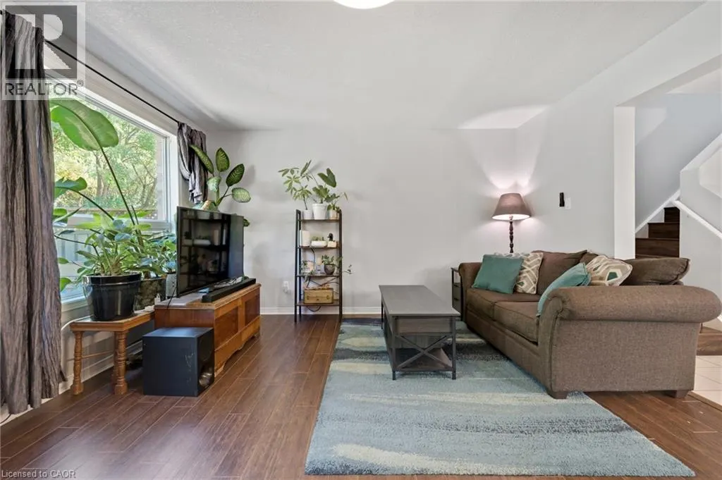 33 CRITCHER Avenue