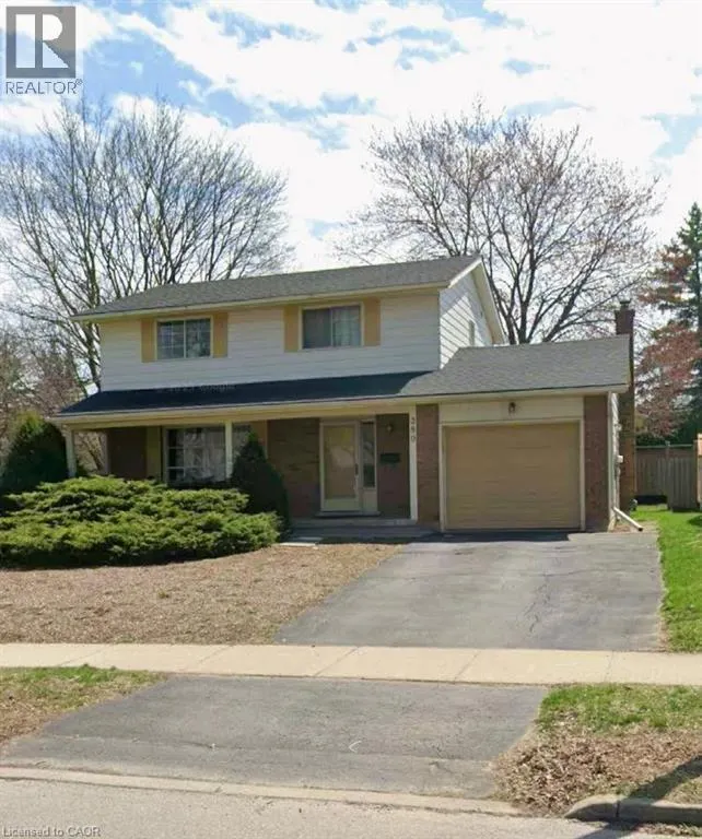 389 DUNVEGAN Drive