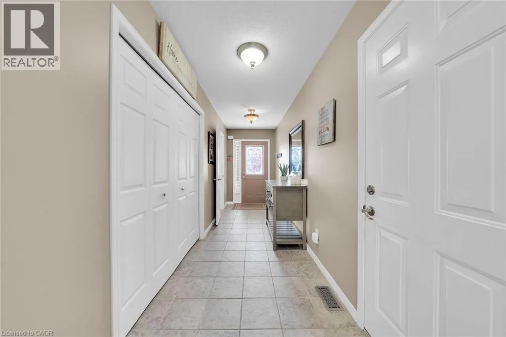 37 MEADOW WOOD Crescent