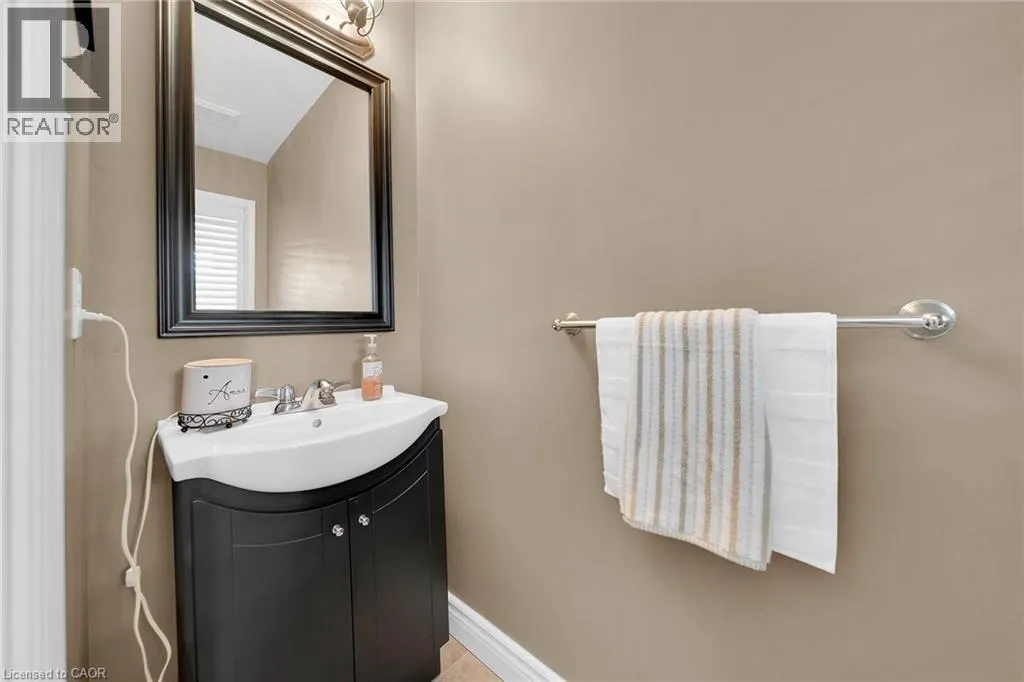 37 MEADOW WOOD Crescent