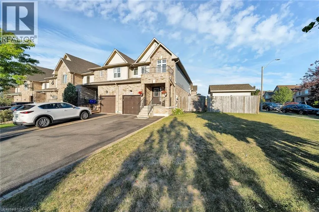 37 MEADOW WOOD Crescent
