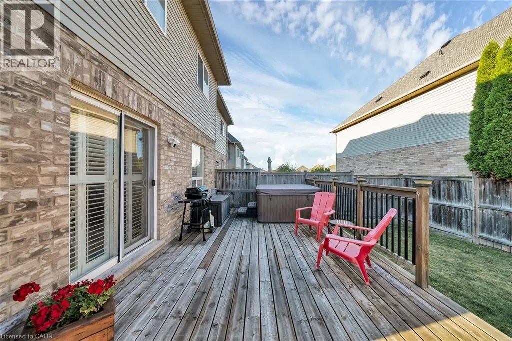 37 MEADOW WOOD Crescent