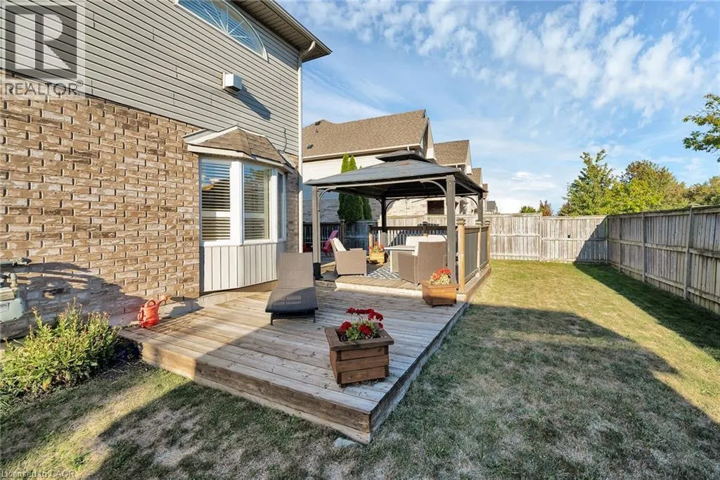 37 MEADOW WOOD Crescent