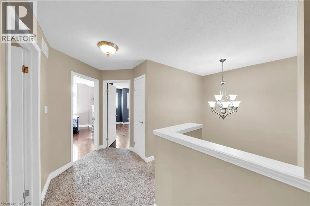 37 MEADOW WOOD Crescent