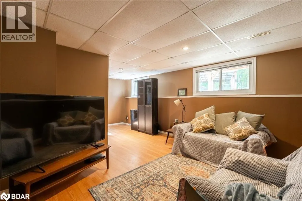 51 NOTTAWASAGA Drive