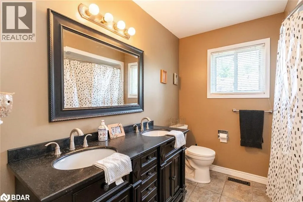 51 NOTTAWASAGA Drive