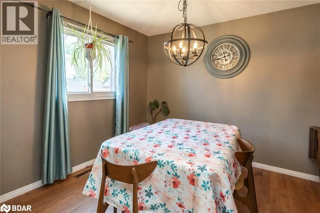 51 NOTTAWASAGA Drive