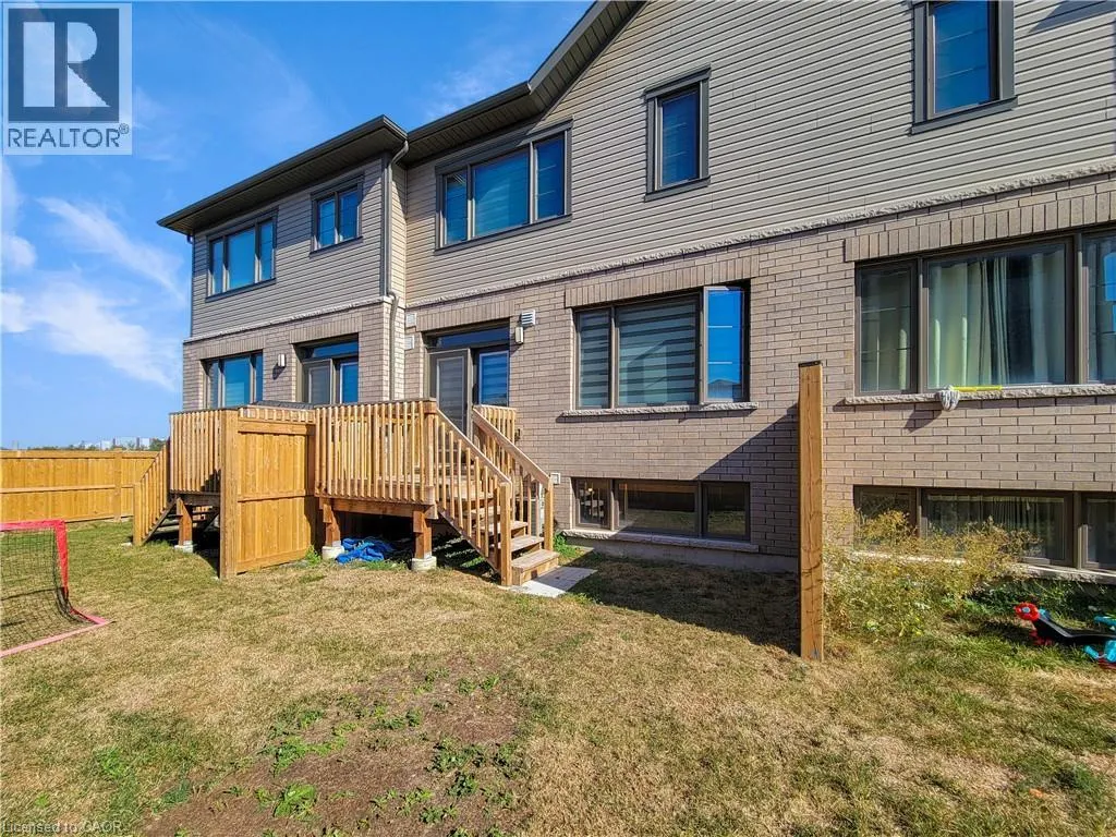 10 FREEDOM Crescent Unit# 4, #4