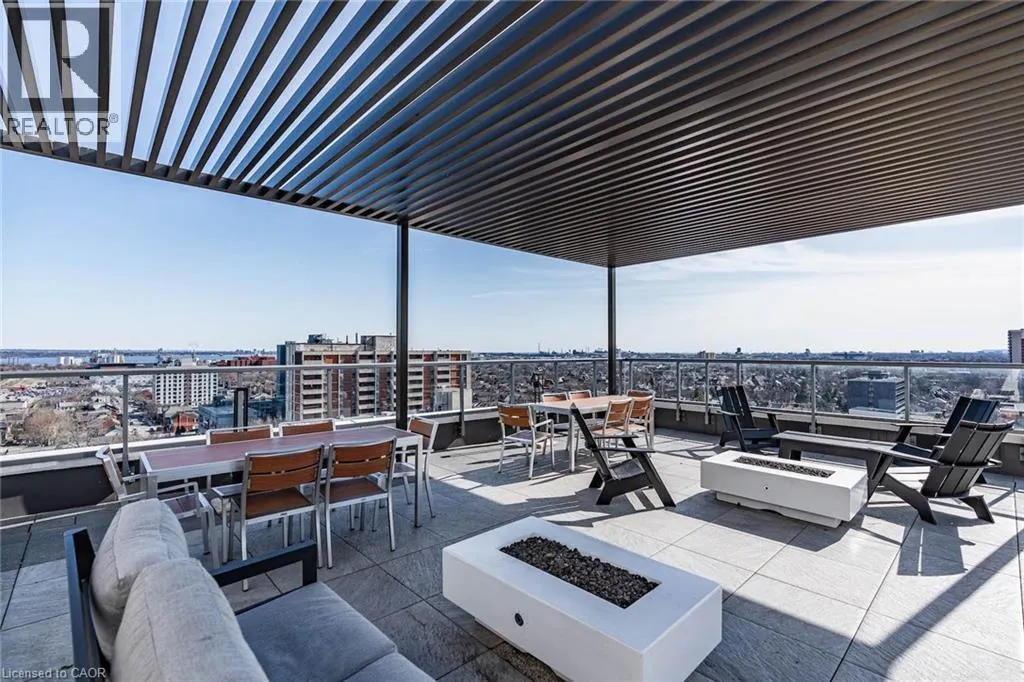 212 KING WILLIAM Street Unit# 818, #818
