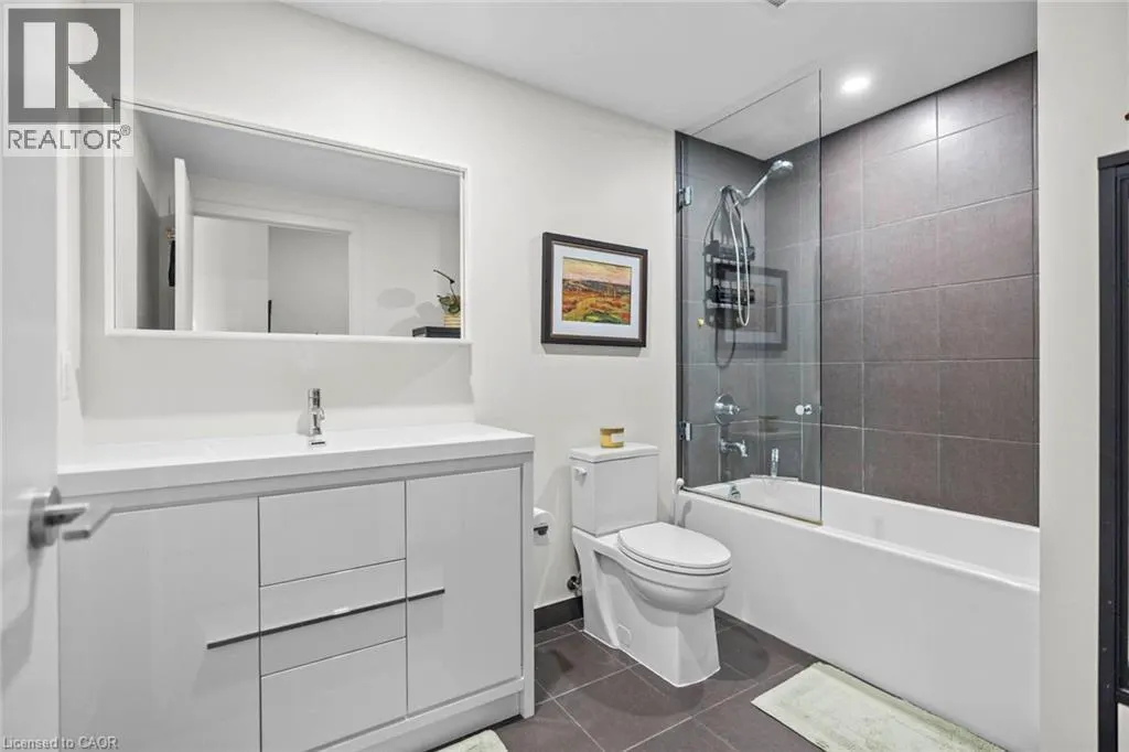 212 KING WILLIAM Street Unit# 818, #818