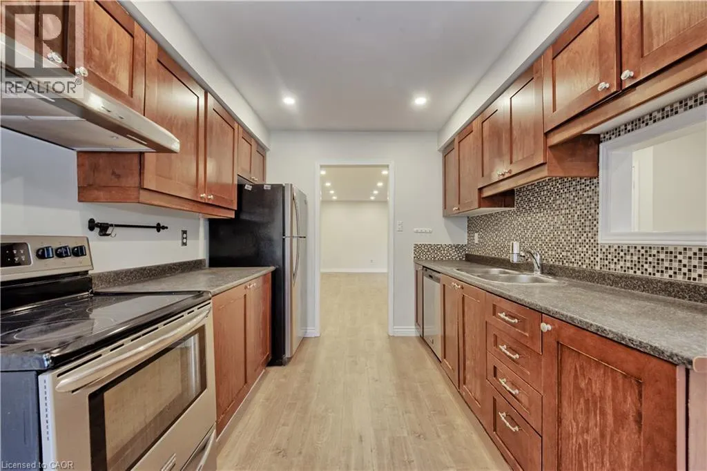 1165 LEEWOOD Drive