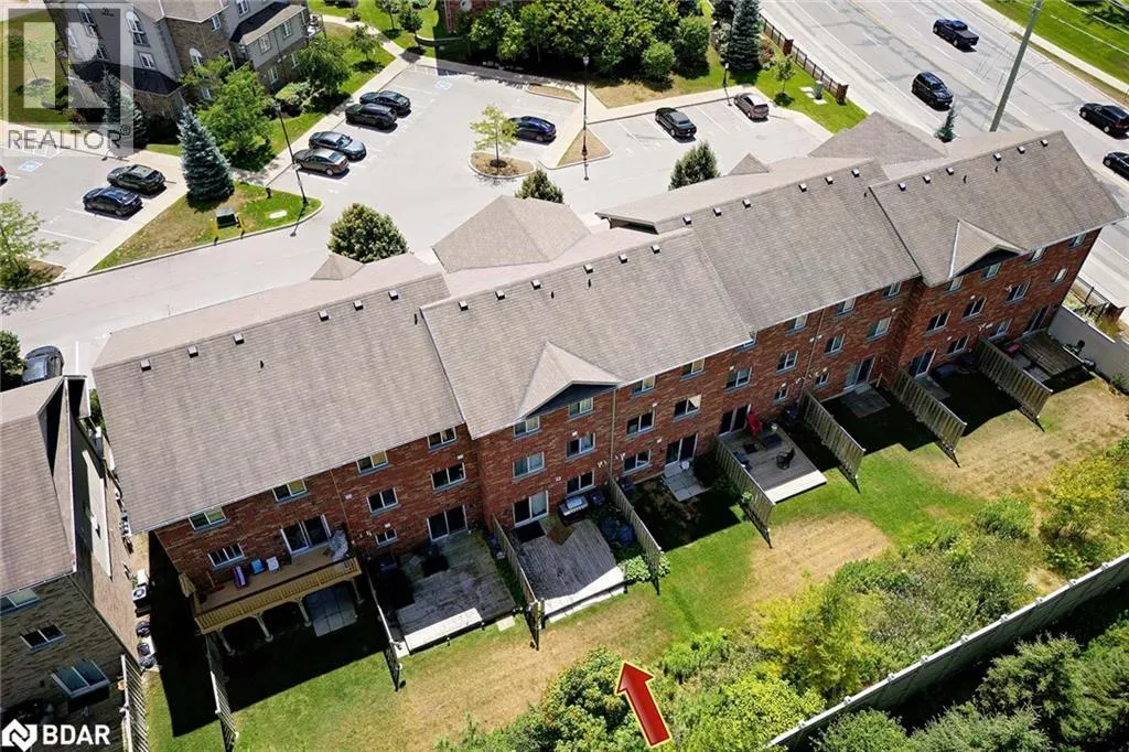 57 FERNDALE Drive S Unit# 7, #7