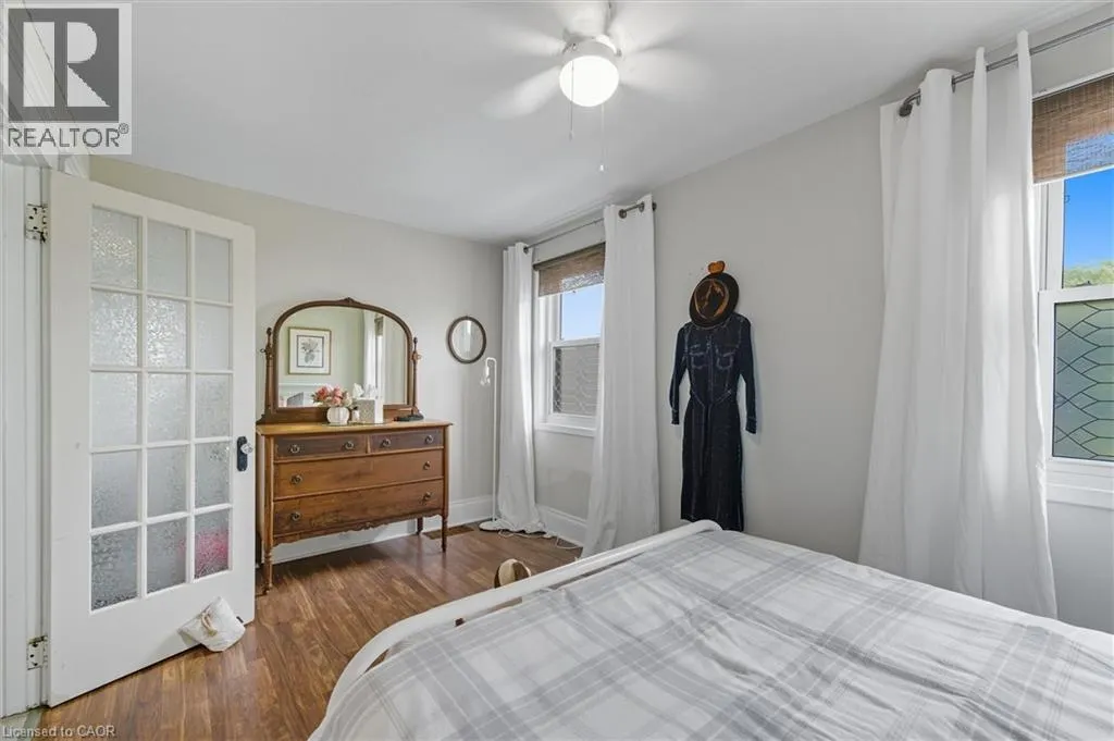 163 GROSVENOR Avenue N