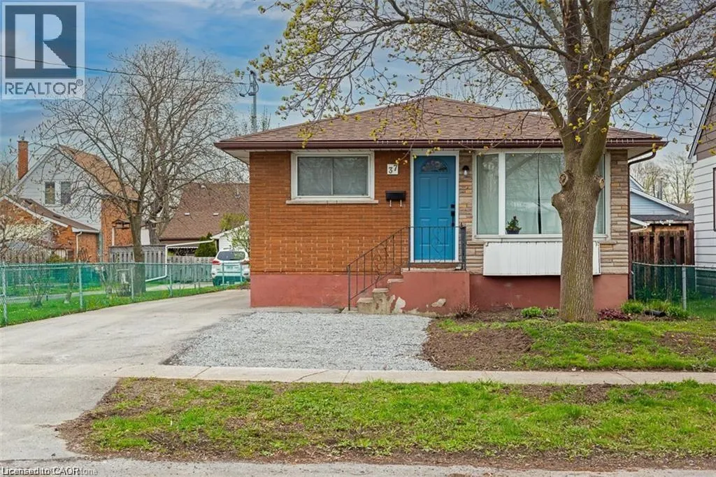37 ST. AUGUSTINE Avenue Unit# Lower, #Lower
