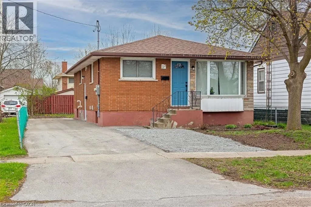 37 ST. AUGUSTINE Avenue Unit# Lower, #Lower