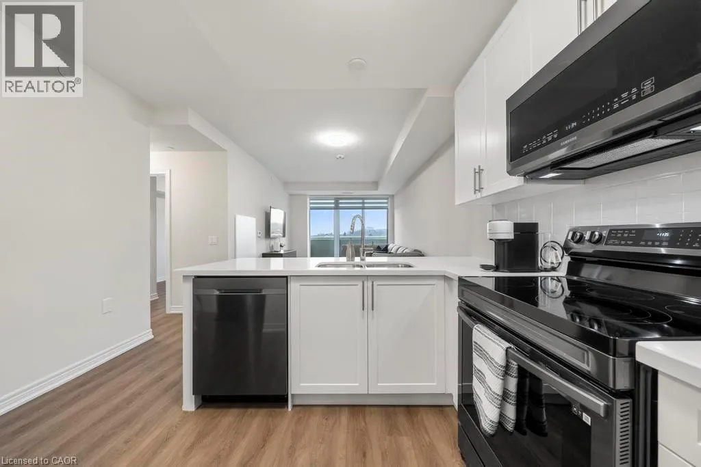 2750 KING Street E Unit# 215, #215