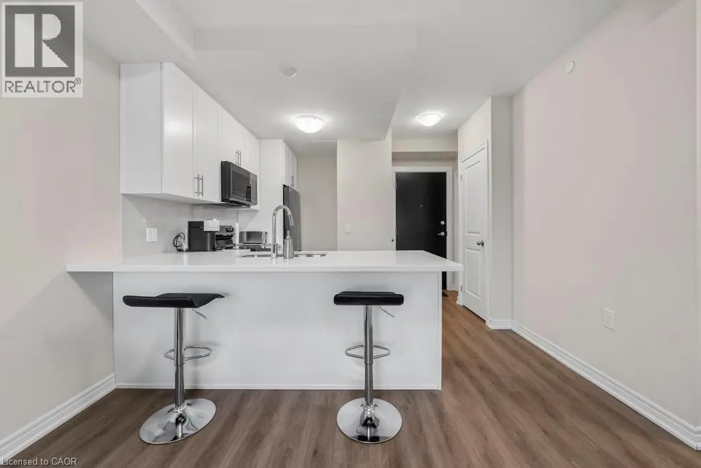 2750 KING Street E Unit# 215, #215