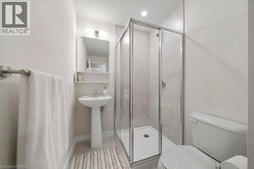 2750 KING Street E Unit# 215, #215