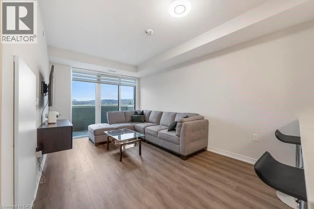 2750 KING Street E Unit# 215, #215