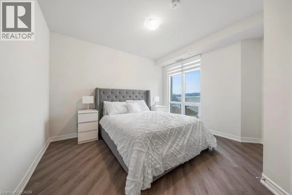 2750 KING Street E Unit# 215, #215