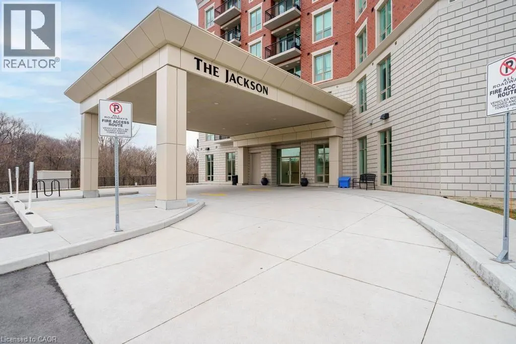 2750 KING Street E Unit# 215, #215
