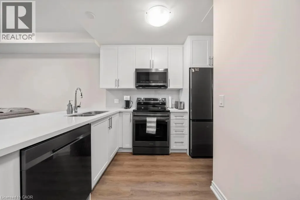 2750 KING Street E Unit# 215, #215