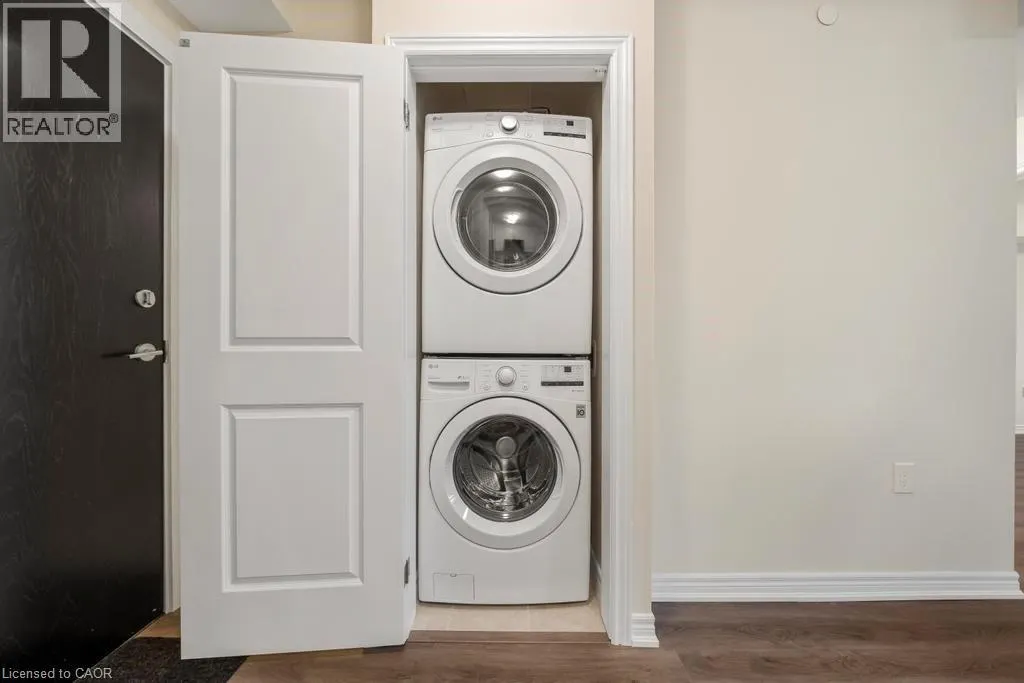 2750 KING Street E Unit# 215, #215