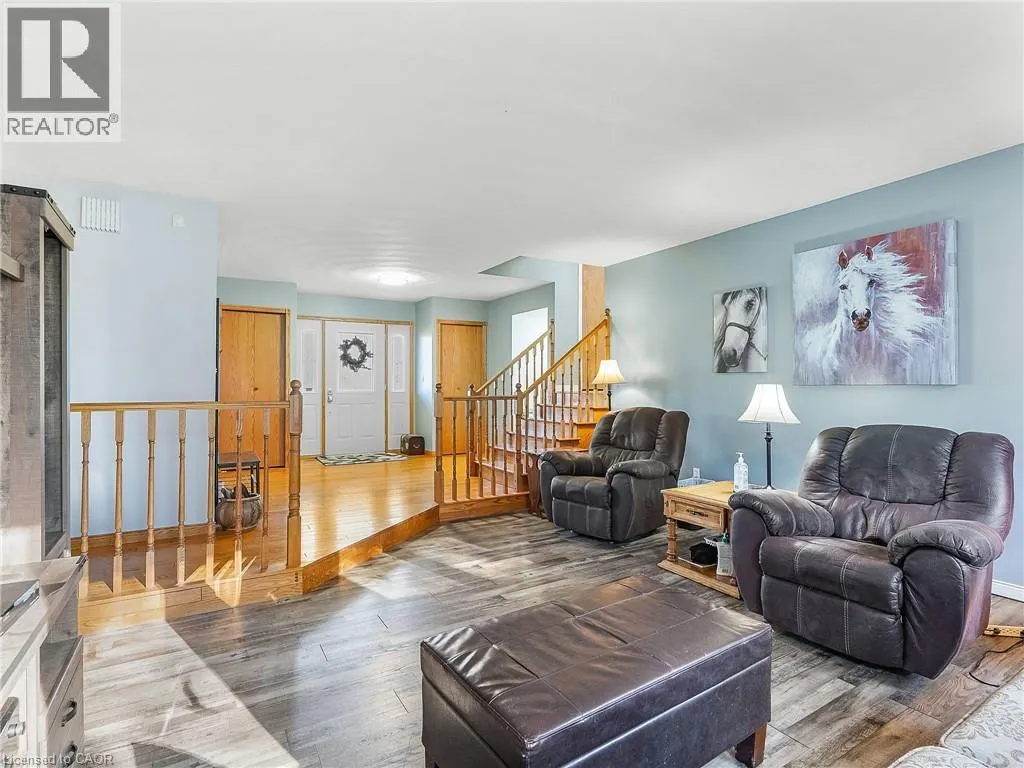 1306 ST JOHNS Road W