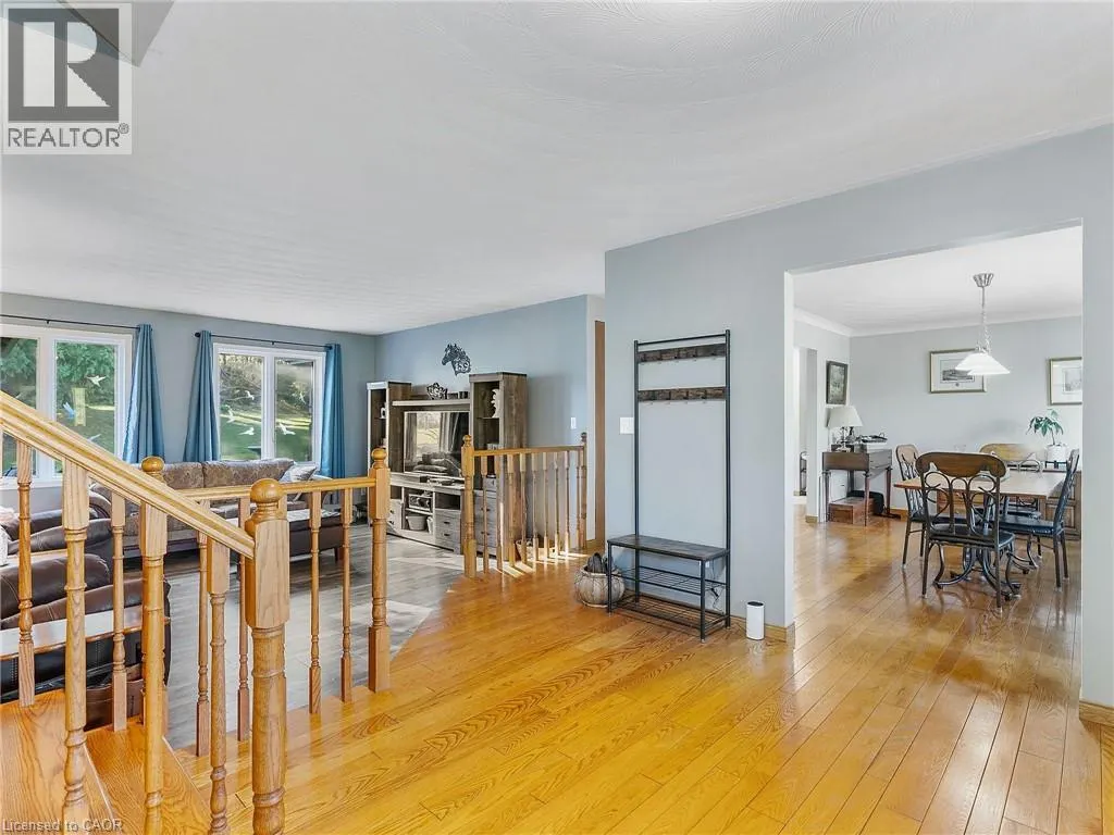 1306 ST JOHNS Road W