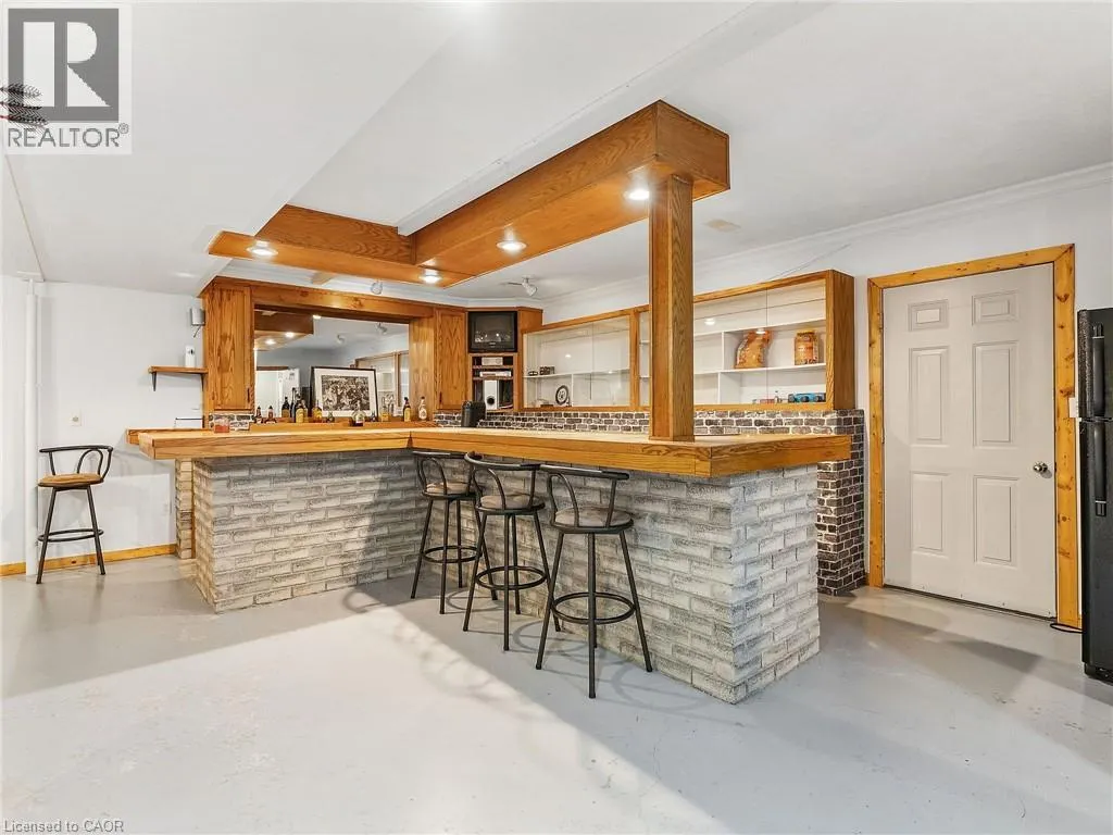 1306 ST JOHNS Road W