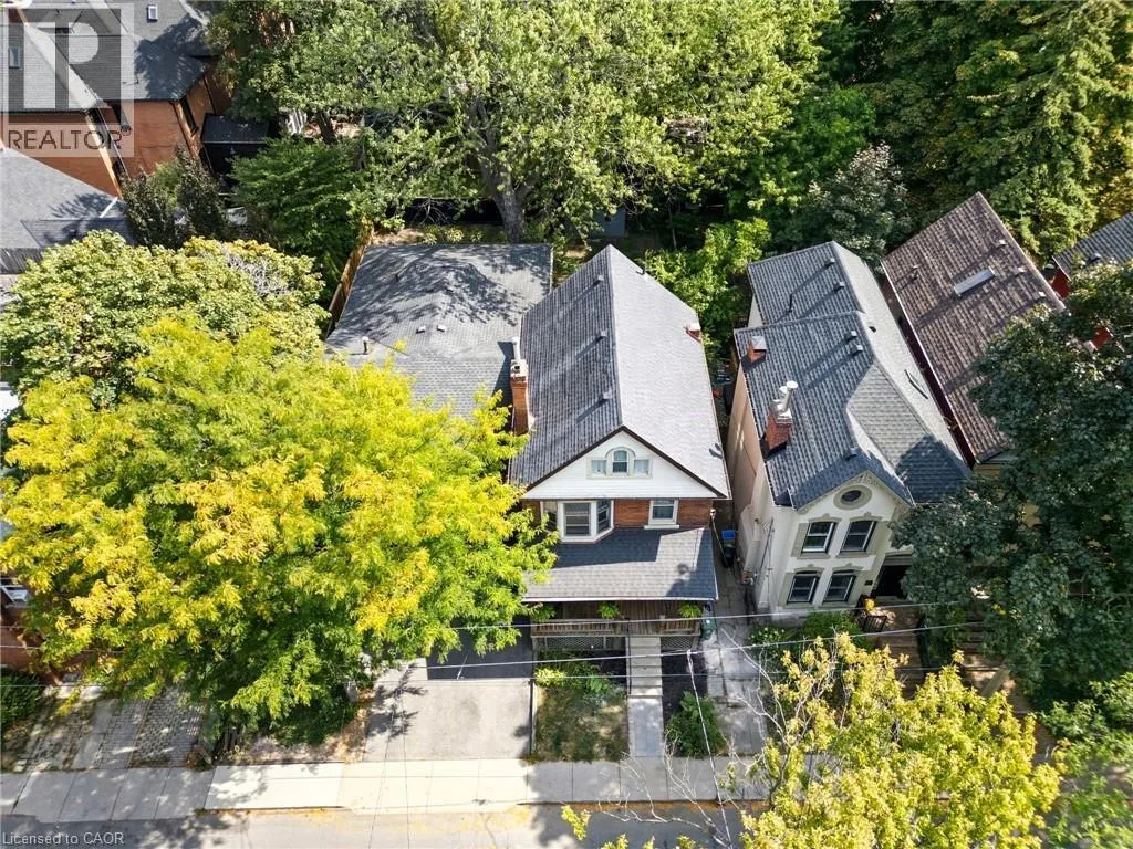 13 BRUCE Street