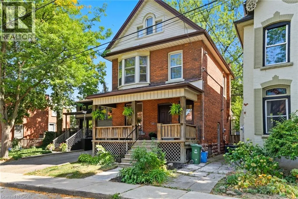 13 BRUCE Street