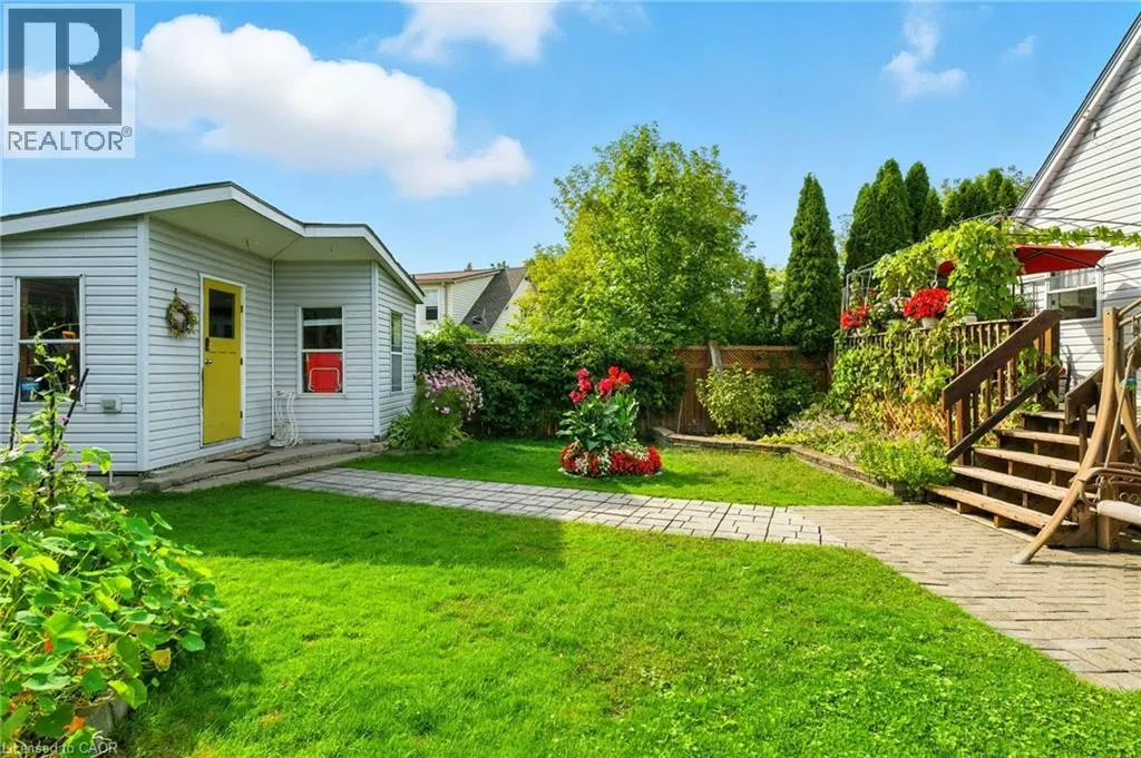 39 CLAYBURN Avenue
