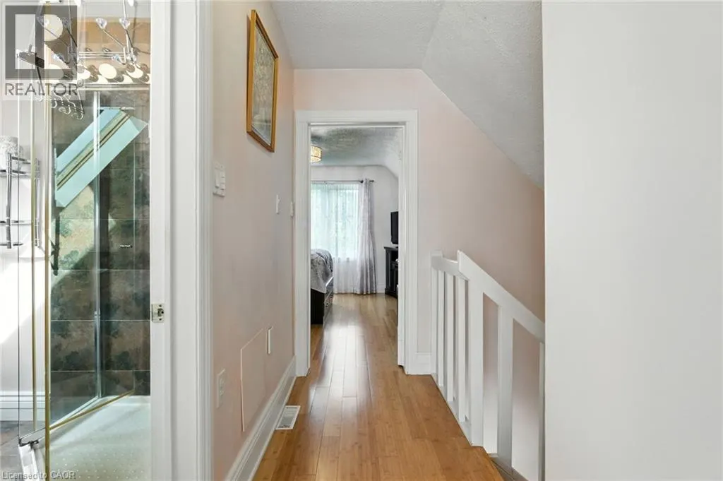39 CLAYBURN Avenue
