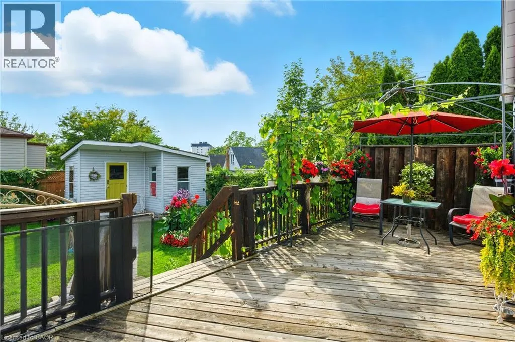 39 CLAYBURN Avenue