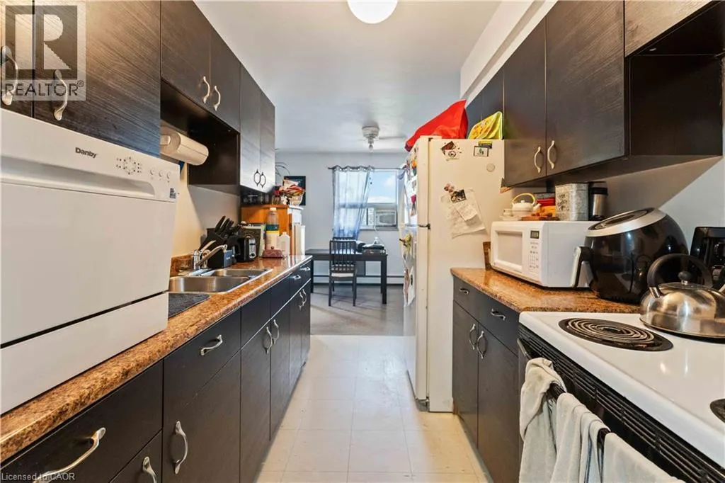 269 PARKDALE Avenue N Unit# 403, #403