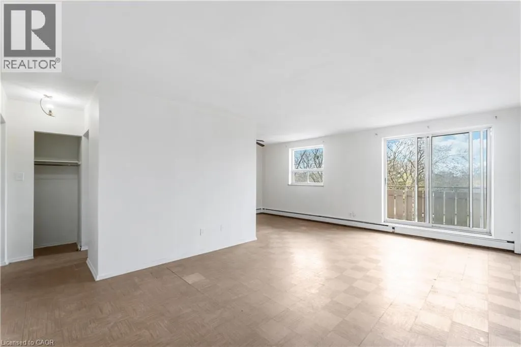 269 PARKDALE Avenue N Unit# 403, #403