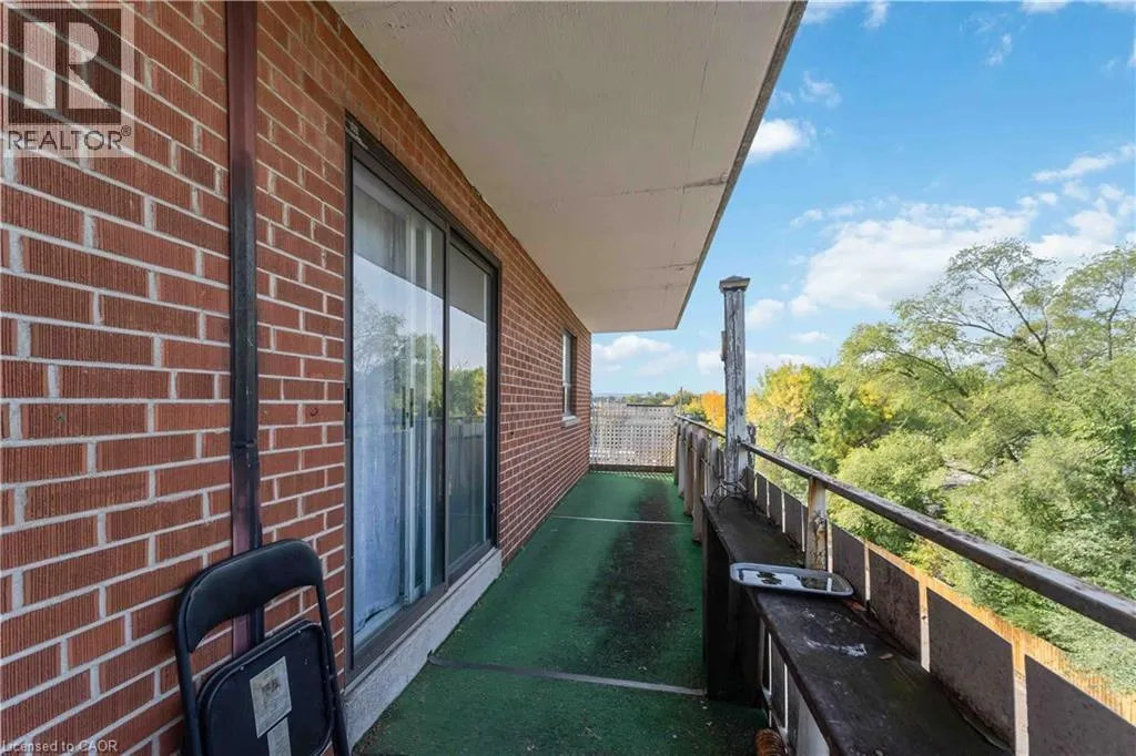 269 PARKDALE Avenue N Unit# 403, #403