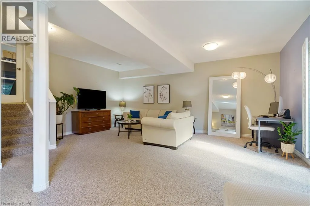 55 AMORE Boulevard