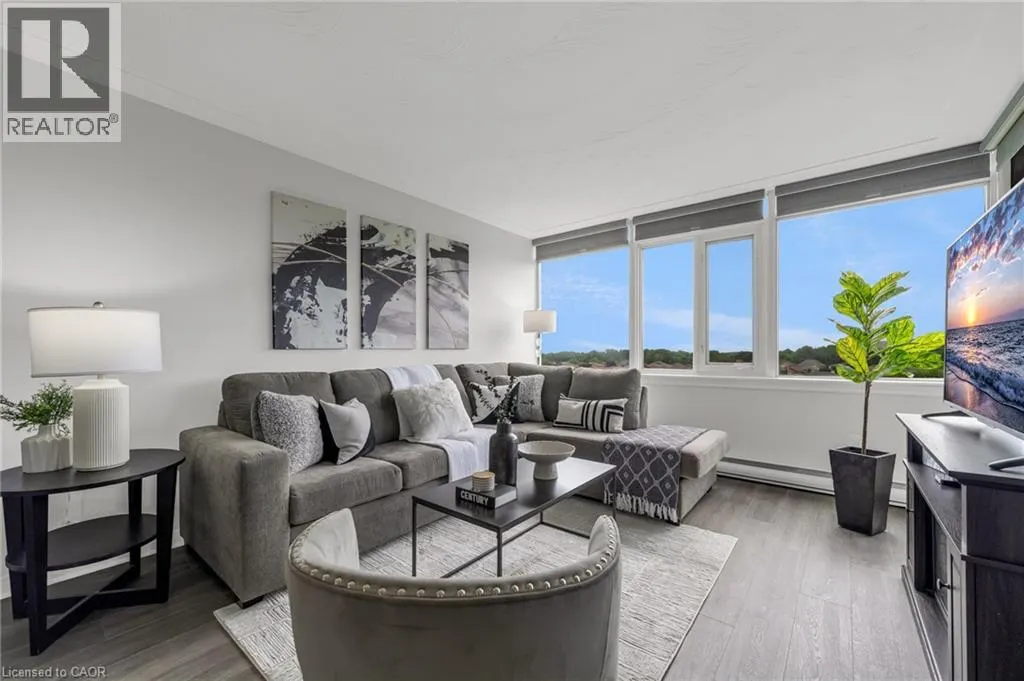 40 HARRISFORD Street Unit# 608, #608