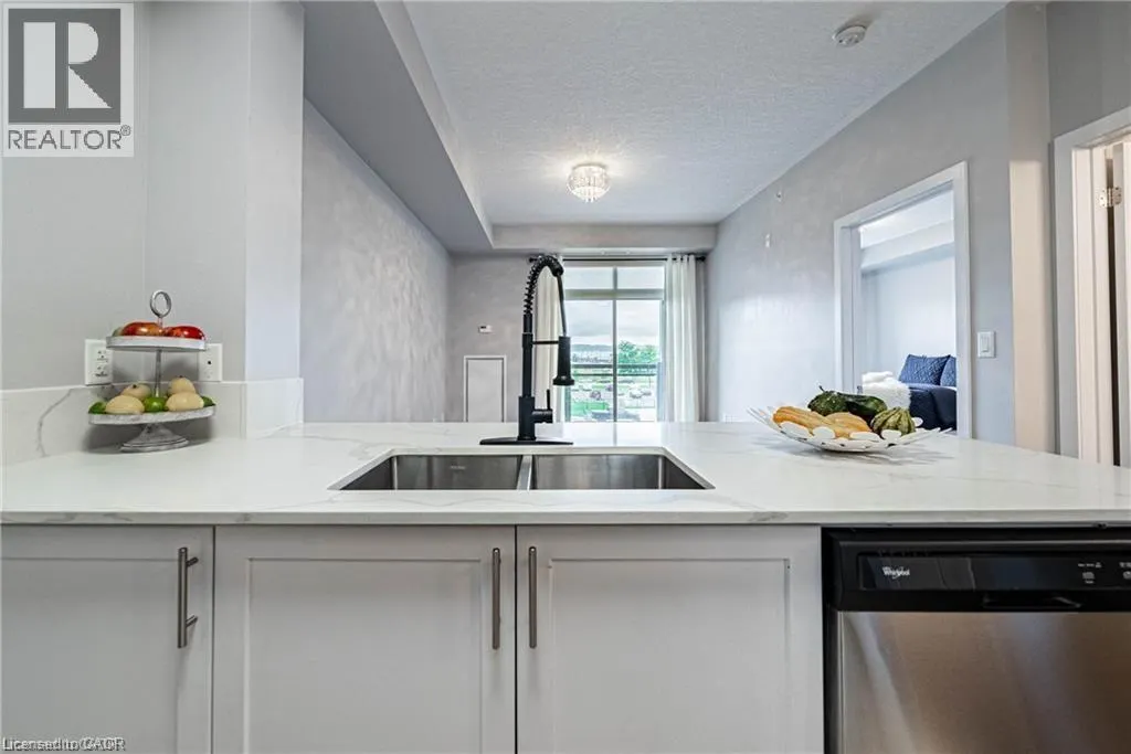 35 SOUTHSHORE CRESCENT Crescent Unit# 321, #321