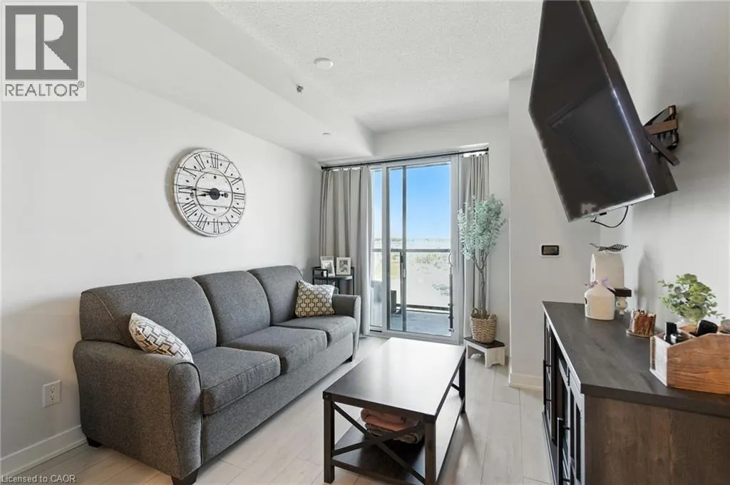 3210 DAKOTA Common Unit# a609, #a609