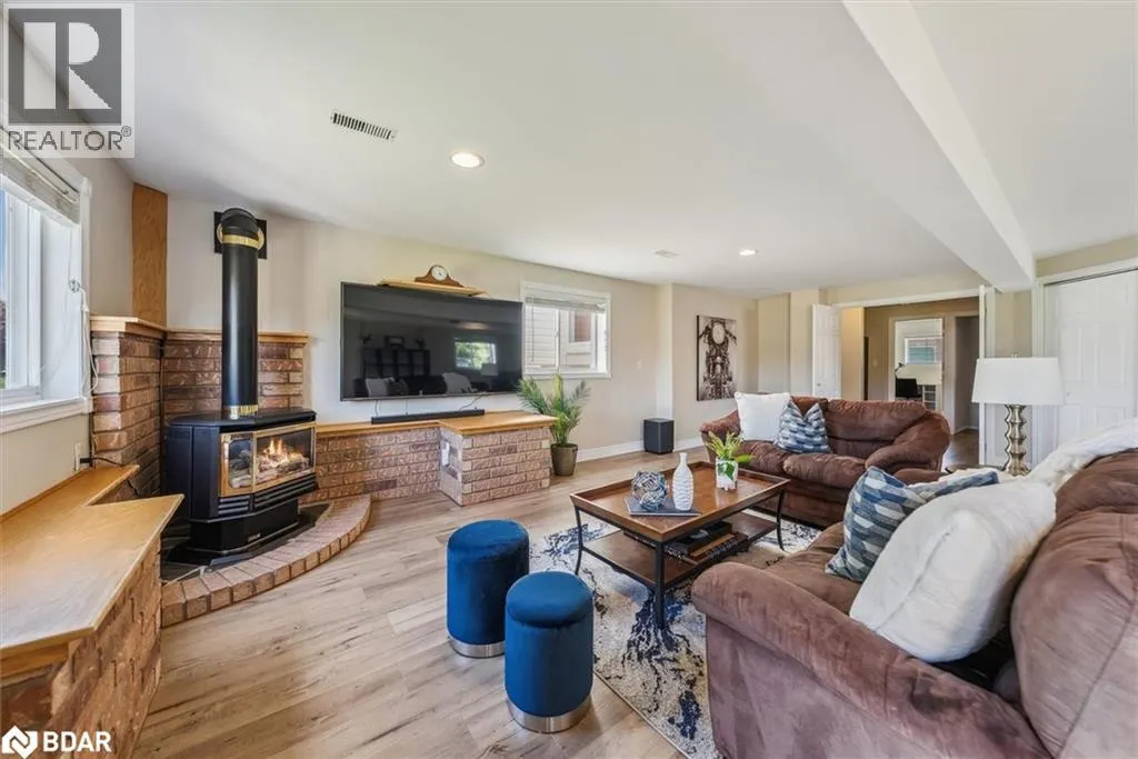 54 MARLOW Circle